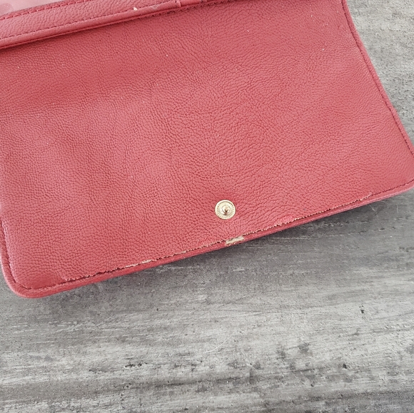 Red Faux Leather Guess Detailed Wallet - Picture 4 of 5